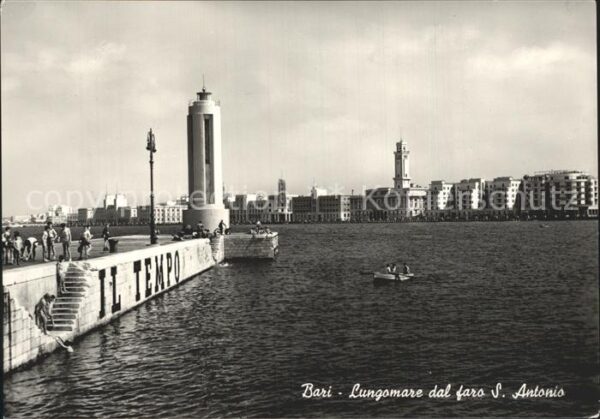 Bari Puglia Lungomare dal faro San Antonio