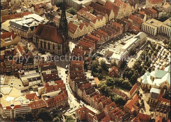 Muenster Westfalen Stadtzentrum mit St Lambertikirche und