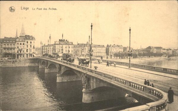 Liege Luettich Pont Arches Brücke Strassenbahn