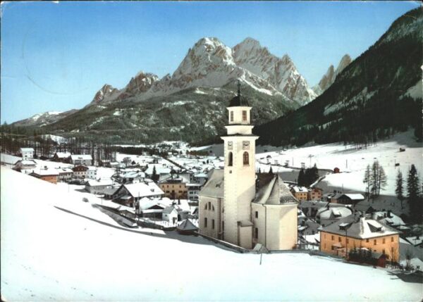 Sesto Sexten Suedtirol Teilansicht Kirche Dolomiten