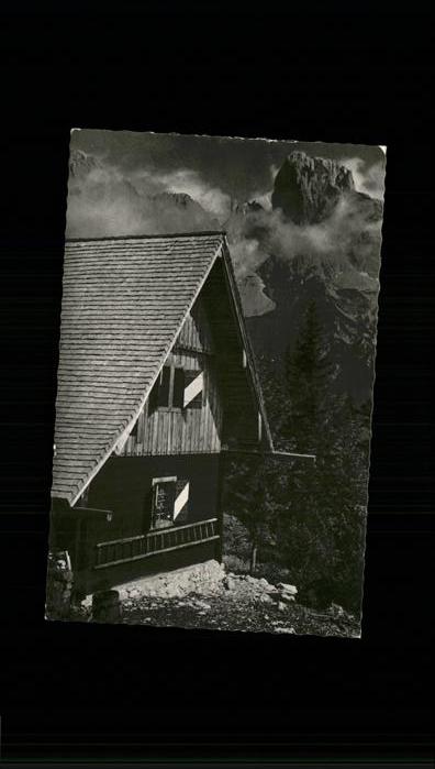 Annaberg-Lungoetz Theodor Körner Hütte im Gosaukamm Dachs
