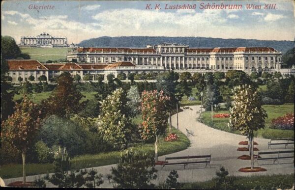 Wien Lustschloss Gloriette im Schlossgarten