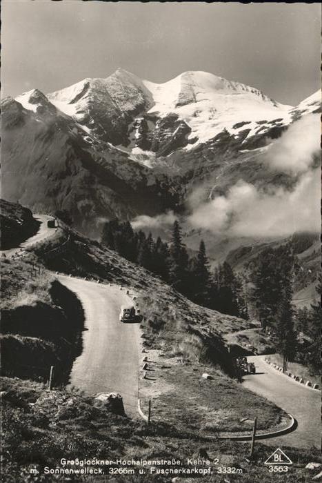 Heiligenblut Kaernten Grossglockner Hochalpenstrasse mit Sonn