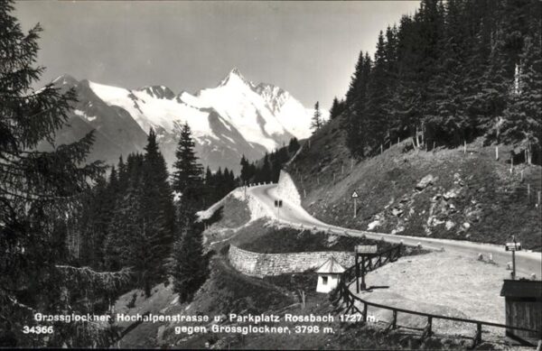 Heiligenblut Kaernten Grossglockner Hochalpenstrasse Parkplat