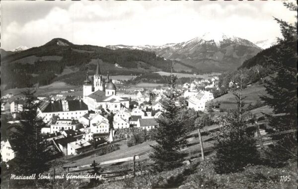 Mariazell Steiermark Panorama Blick über das Dorf Gemeindeal