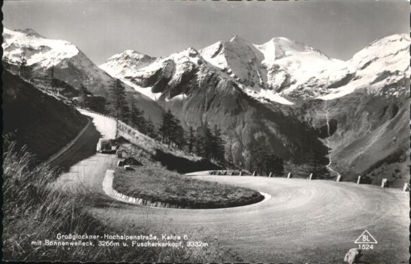 Heiligenblut Kaernten Grossglockner Hochalpenstrasse mit Sonn