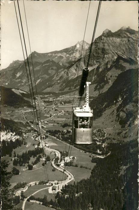 Seilbahn Luftseilbahn Kandersteg-Stock