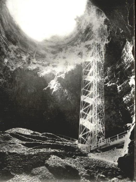 Hoehlen Caves Grottes Padirac Le Gouffre