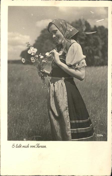 Trachten Blumen