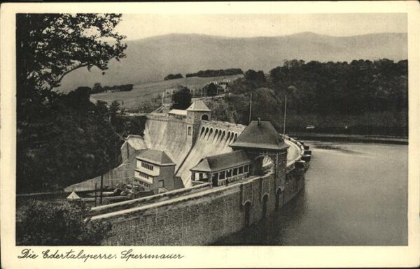 Staudamm Pumpspeicherkraftwerk Edertalsperre Schloss Waldeck