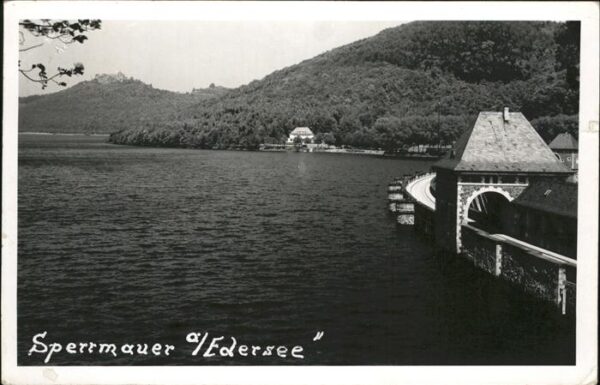 Staudamm Pumpspeicherkraftwerk Sperrmauer Edersee