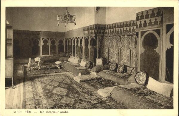 Fes Fez Maroc Un interieur arabe
