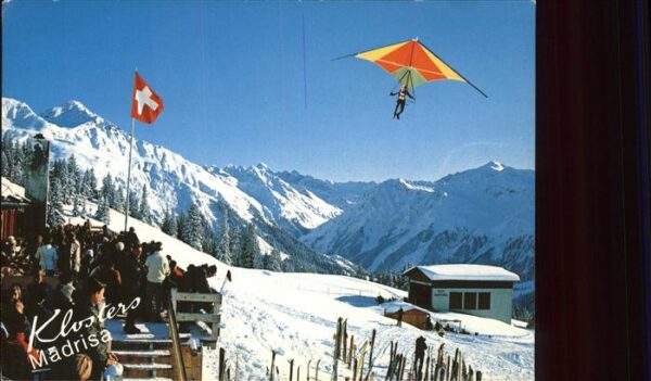 Fallschirmspringen Klosters-Madrisa Delta-Flugschule Condo