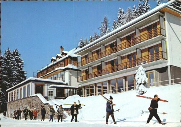 Sattendorf Berghotel Kanzelhöhe Wintersportplatz