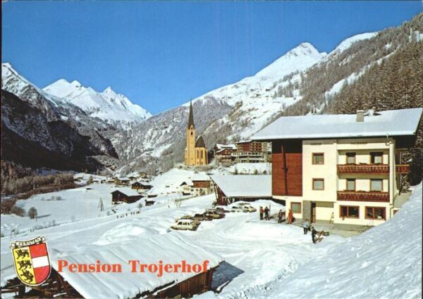 Heiligenblut Kaernten Ortsansicht mit Kirche Pension Trojerho