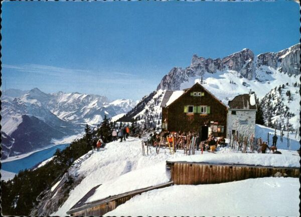 Erfurterhuette Blick gegen Achensee und Rotspitze Bran
