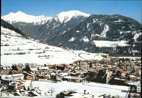 Sterzing Suedtirol Panorama mit Alpen