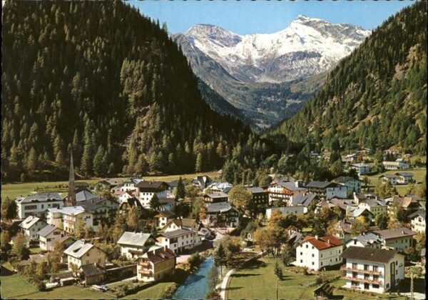 Mallnitz Kaernten mit Tauerntal und Geiselkopf
