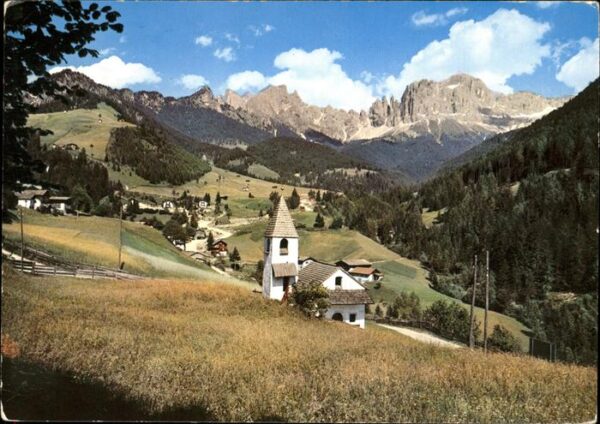 St Cyprian Panorama mit Rosengarten und Dolomiten