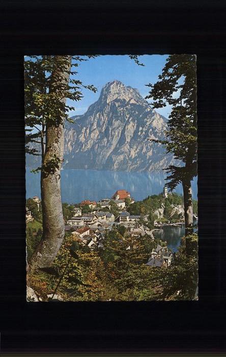 Traunkirchen am Traunsee mit Traunstein