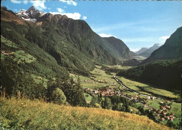 Oetz Blick ins Ötztal mit Habichen und Umhau
