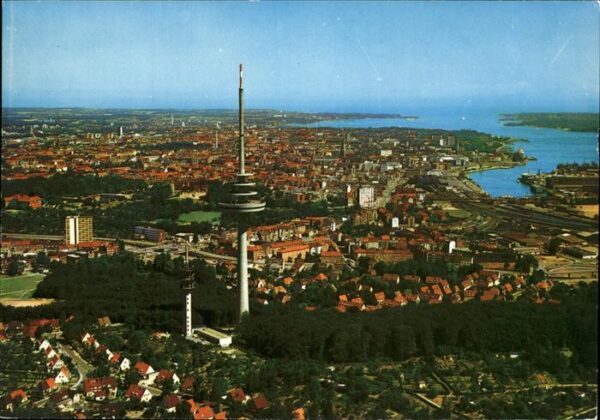 Kiel Fliegeraufnahme Panorama mit Fernsehtur