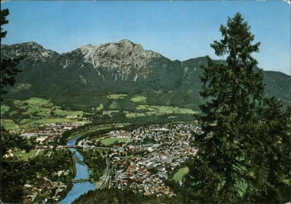 Bad Reichenhall Panorama mit Fluss Berge