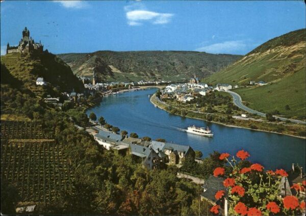 Cochem Mosel Burg Mosel Weinberge Schiffe