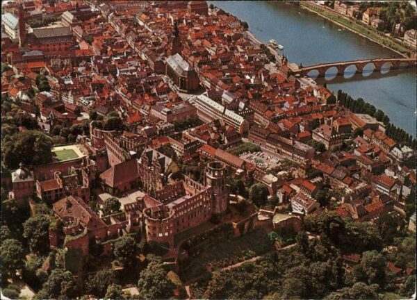 Heidelberg Neckar Fliegeraufnahme Panorama Neckar Brücke