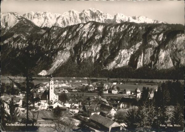 Kiefersfelden Panorama mit Kirche Kaisergebirge