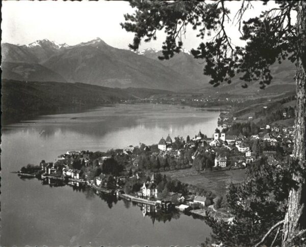 Millstatt Millstaettersee Panorama mit Alpenblick