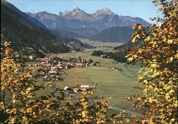 Bichlbach und Heiterwand Tannheimer Berge Herbsts