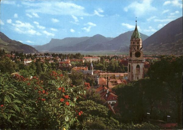 Merano Meran Blick vom Tappeinerweg auf Pfarrturm un