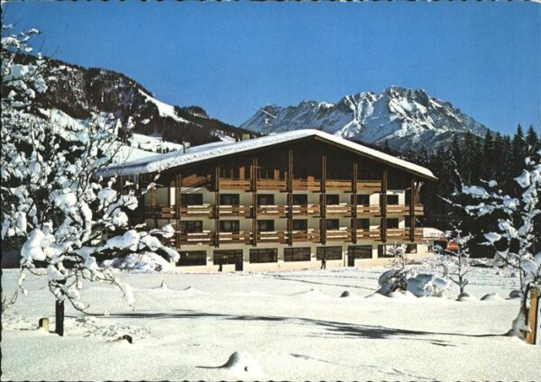 Fieberbrunn Tirol Hotel Brunnhof Wintersportplatz