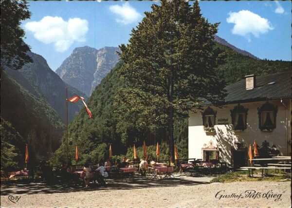 Salzburg Oesterreich Gasthof Passhöhe Pass Lueg