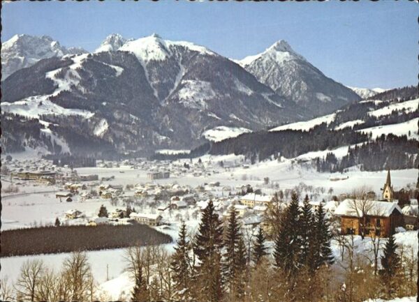 Koetschach-Mauthen Kaernten mit Kellerwand und Plenge