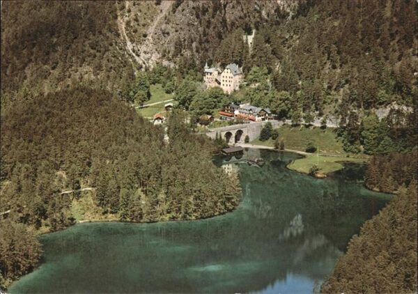 Nassereith Fliegeraufnahme Hotel Schloss Fernstein