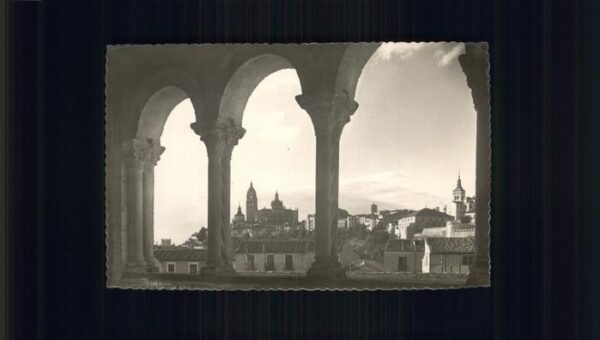 Segovia Vista desde el atrio de la Iglesia de S