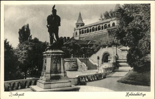 Budapest Halaszbastya Fischerbastei Denkmal