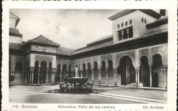 Granada Andalucia Alhambra Patio de los Leones Fuente Bru