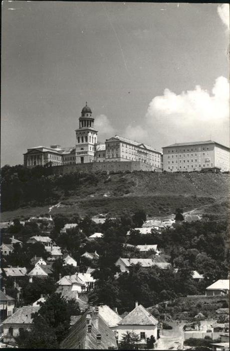 Pannonhalma Latkep az Apatsaggal Ansicht mit Abtei
