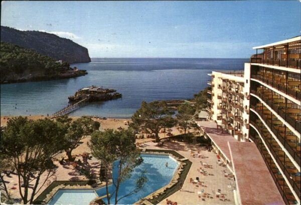 Camp de Mar Hotel Playa Swimming Pool Strand