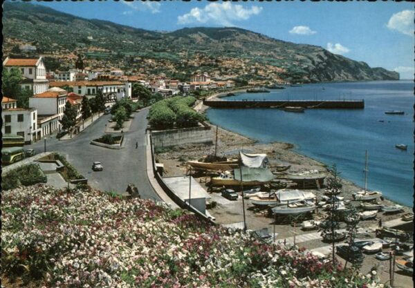 Funchal Baia Uferstrasse Hafen Boot Kai