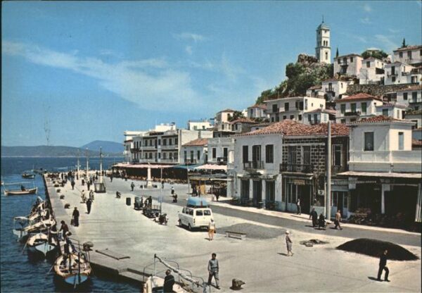 Poros Partie am Hafen Fischerboot Promenade K
