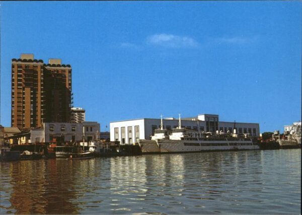 Asuncion Puerto Hafen Schiff