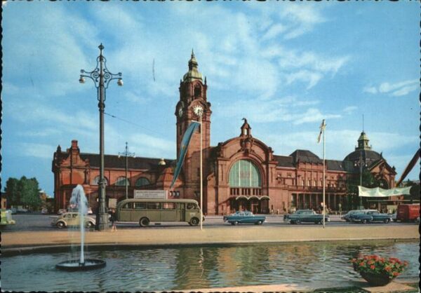 Wiesbaden Hauptbahnhof Fontäne
