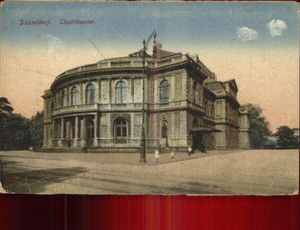 Theatergebaeude Düsseldorf Stadttheater