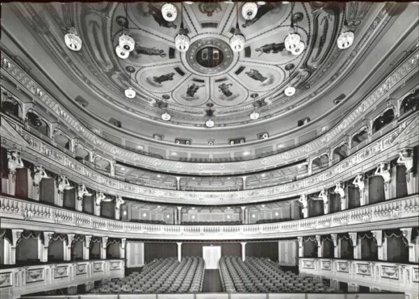 Theatergebaeude Wien