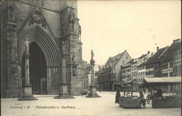 Freiburg Breisgau Münsterplatz u.Kaufhaus