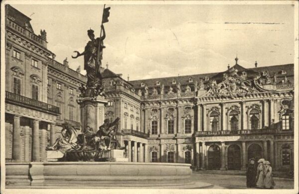 Wuerzburg Residenz mit Frankoniabrunnen
